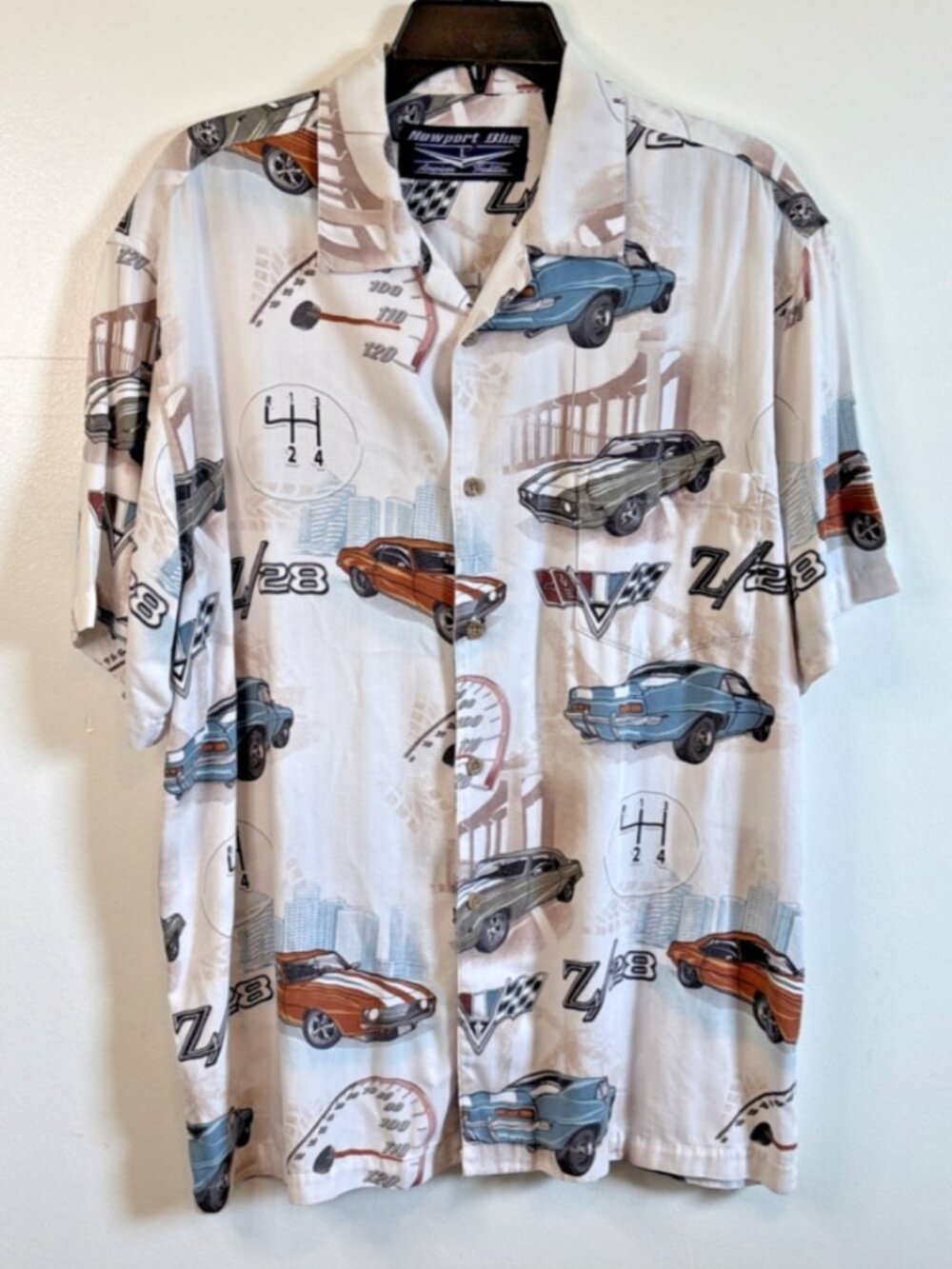 Newport Blue Printed Vintage Muscle Cars Button Down Collared Shirt Men’s Large